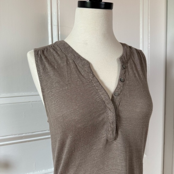 St. Tropez Brown Fitted 100% Linen Buttoned Tank Top with Mandarin Collar Small - Picture 2 of 11